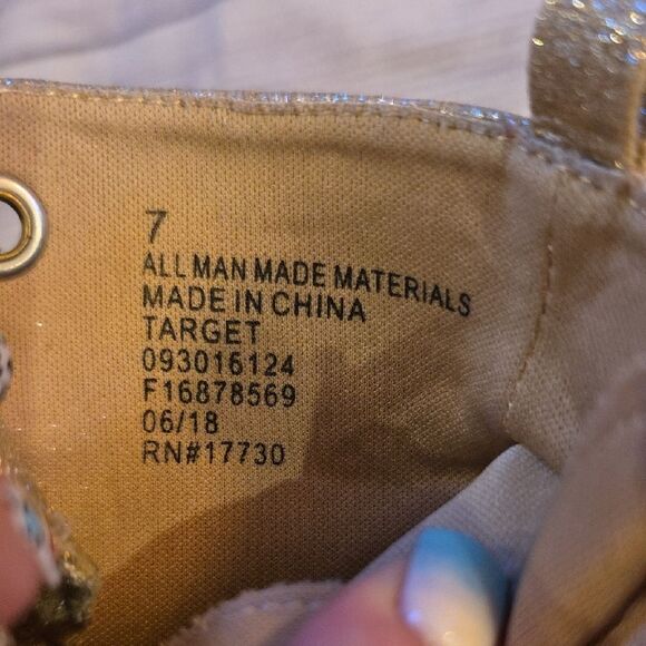 Target Gold Ankle Boots with Lace-Up Closure and Rubber Sole - Picture 2 of 5